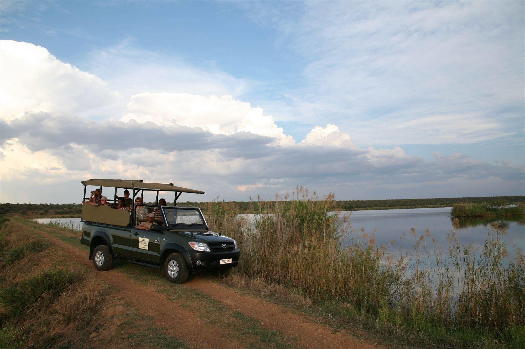 Mongena Game Lodge Хамманскрал Экстерьер фото